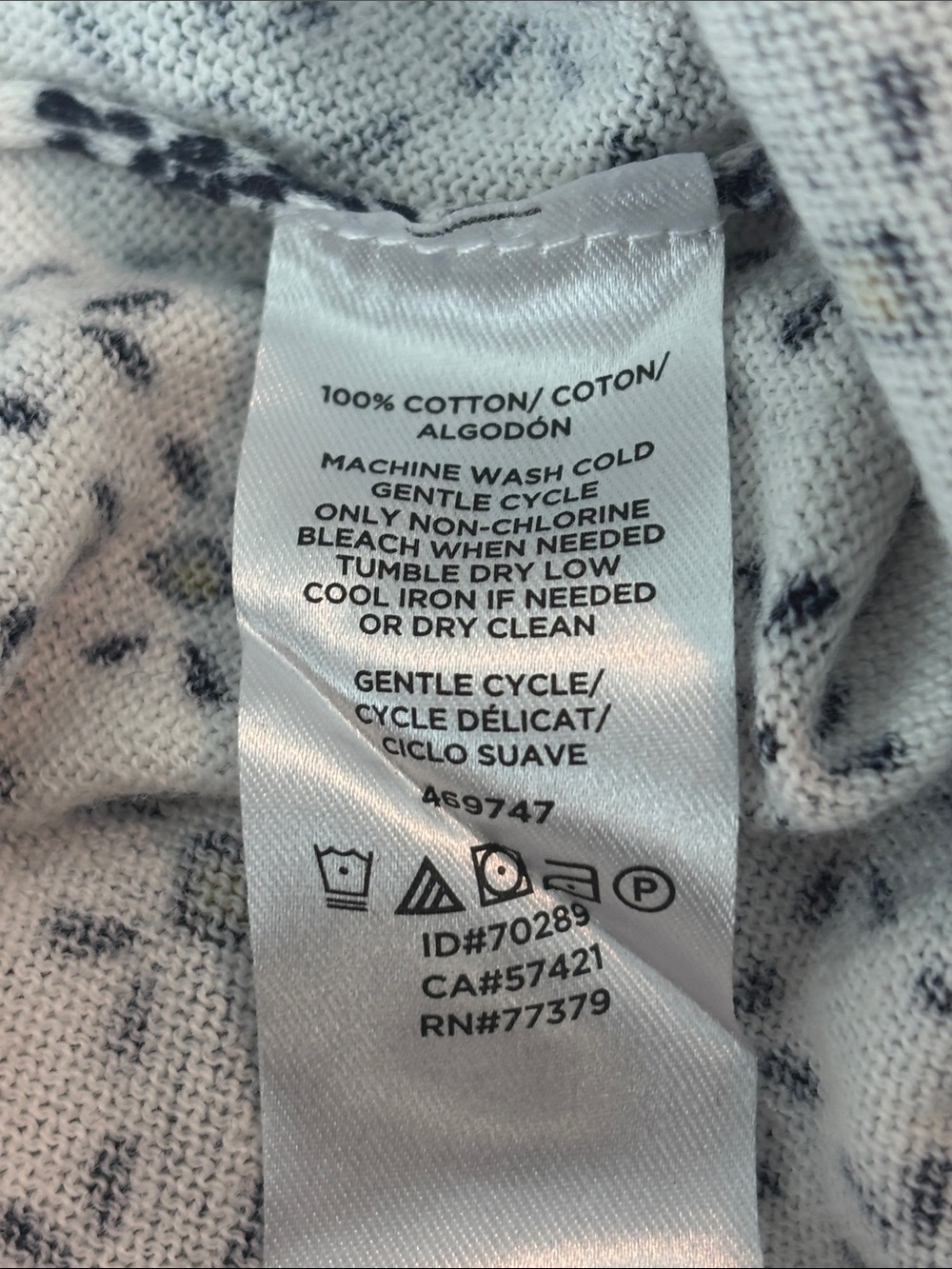 Ann Taylor White Button-Front Top with Navy Geometric Print - Picture 7 of 7